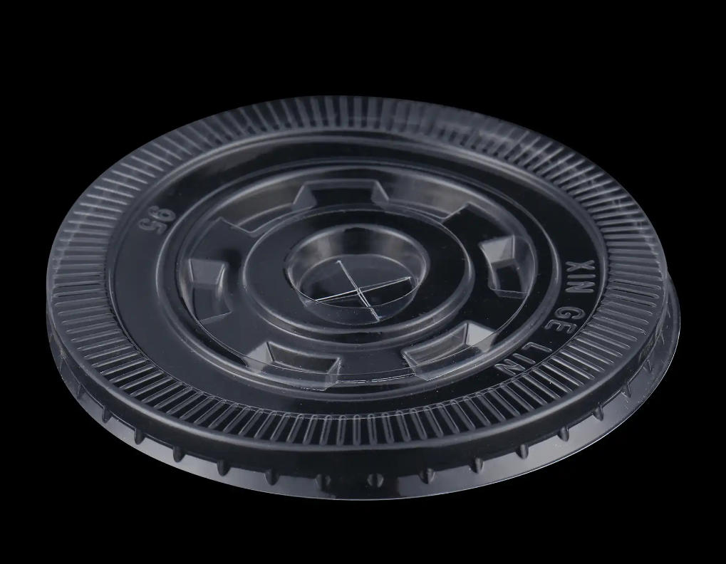 The Power of Precision in a Compact Design: Wenzhou Rayshape’s Small Thermoforming Machines