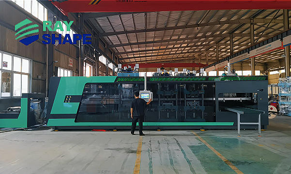 Three-Station Plastic Thermoforming Machine
